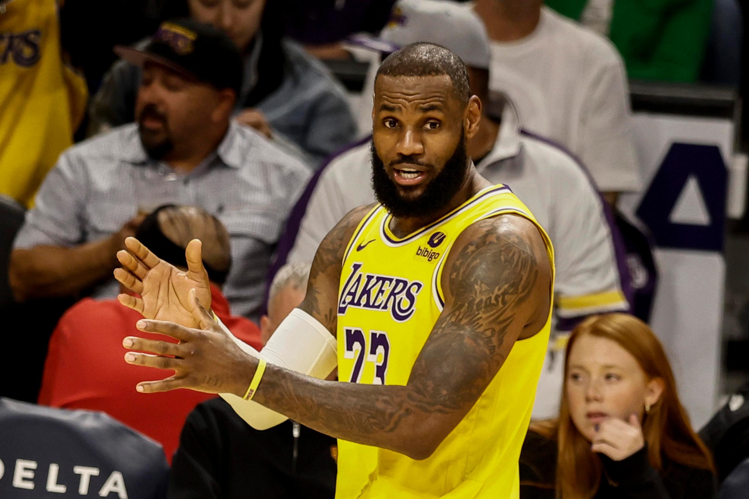 Nba Lebron Batte Durant Proviamo A Vincere L In Season Tournament