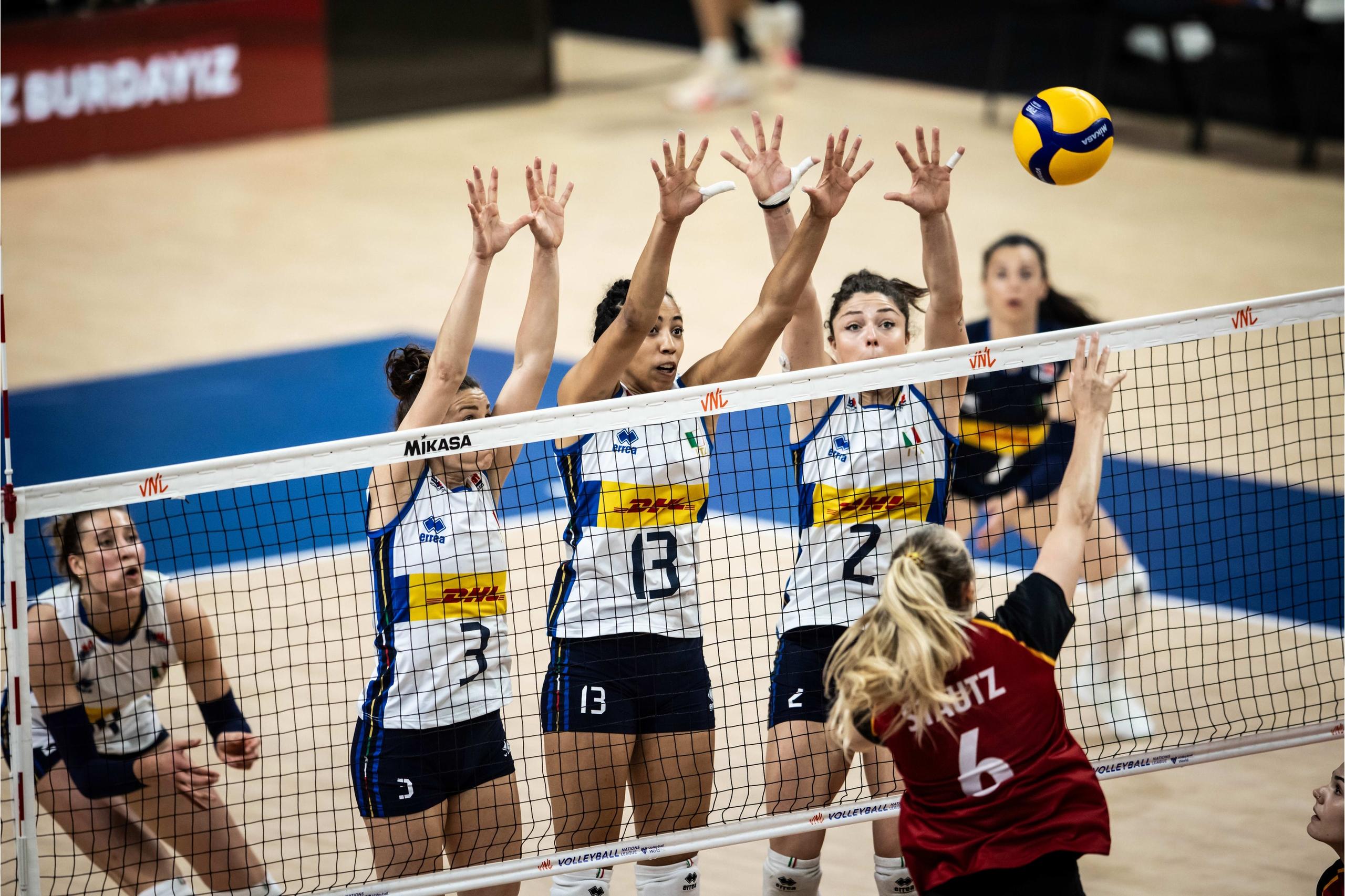 Volley Alla Germania Prima Vittoria Per Le Azzurre Di Velasco In