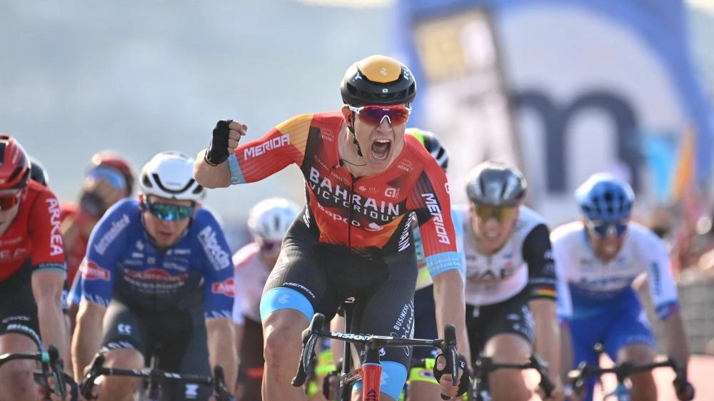 La vittoria di Jonathan Milan al Giro nella tappa Teramo-S.Salvo