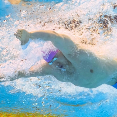 Nuoto, a Riccione brilla la stella di Simone nei 50 rana. Cerasuolo, l’argento vale doppio. Ha già il pass per i Mondiali di Doha