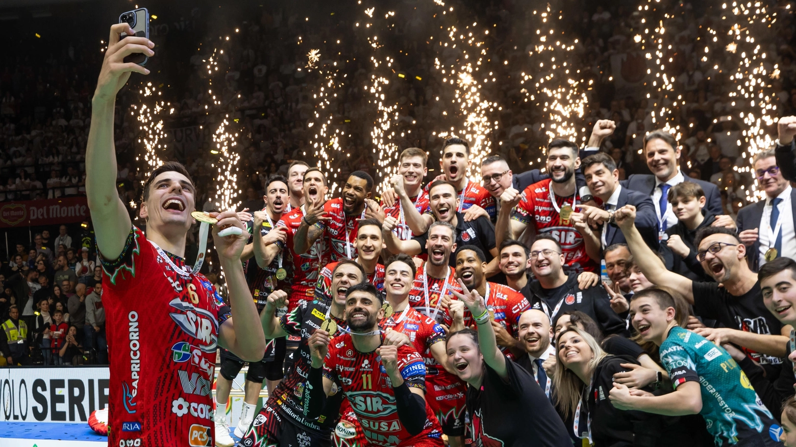 Perugia festeggia la vittoria in Coppa Italia contro il Monza (Ansa)