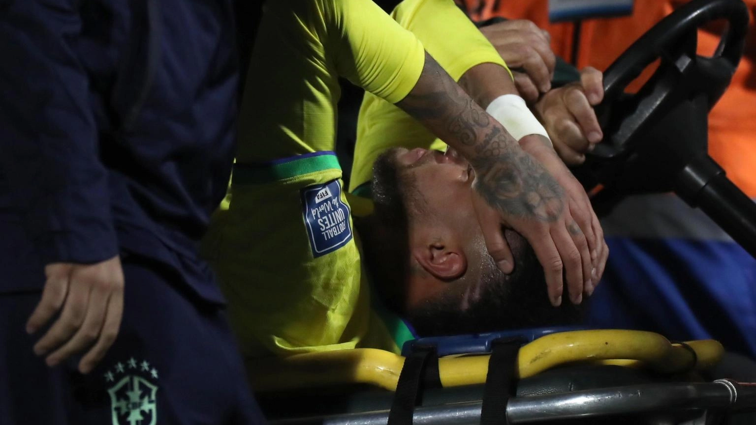 Neymar: 'E' il momento peggiore, ma ho fede'