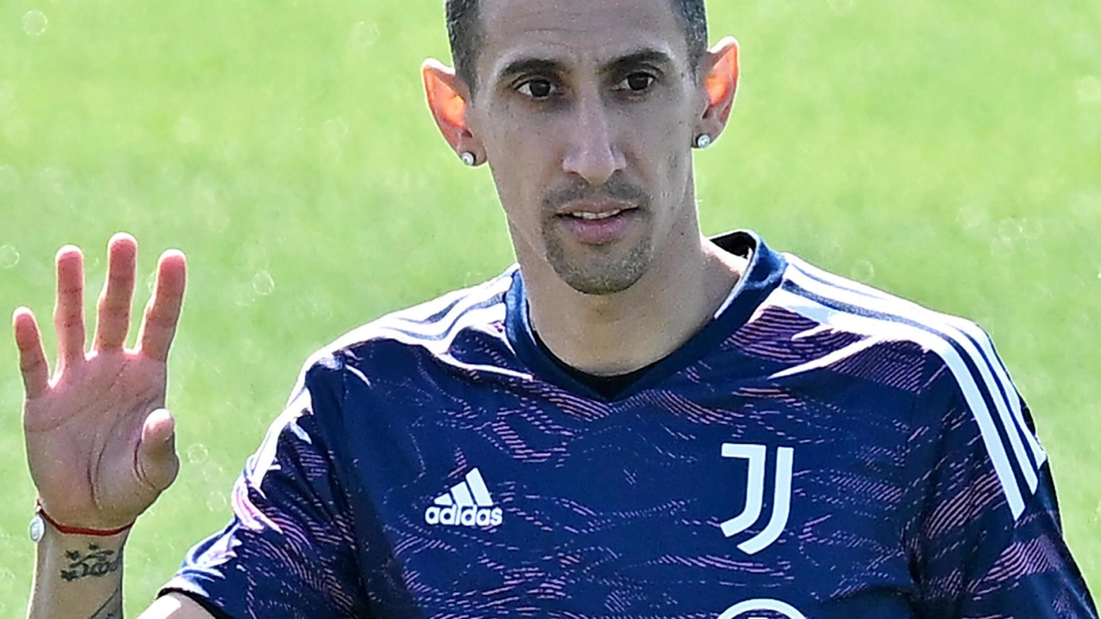 Juve, il giorno del doppio addio  Avanti senza Di Maria e Superlega