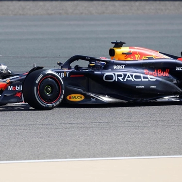 F1: test Bahrain, Verstappen detta subito il ritmo