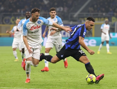 Napoli-Inter: probabili formazioni, orario e dove vederla in tv. I precedenti