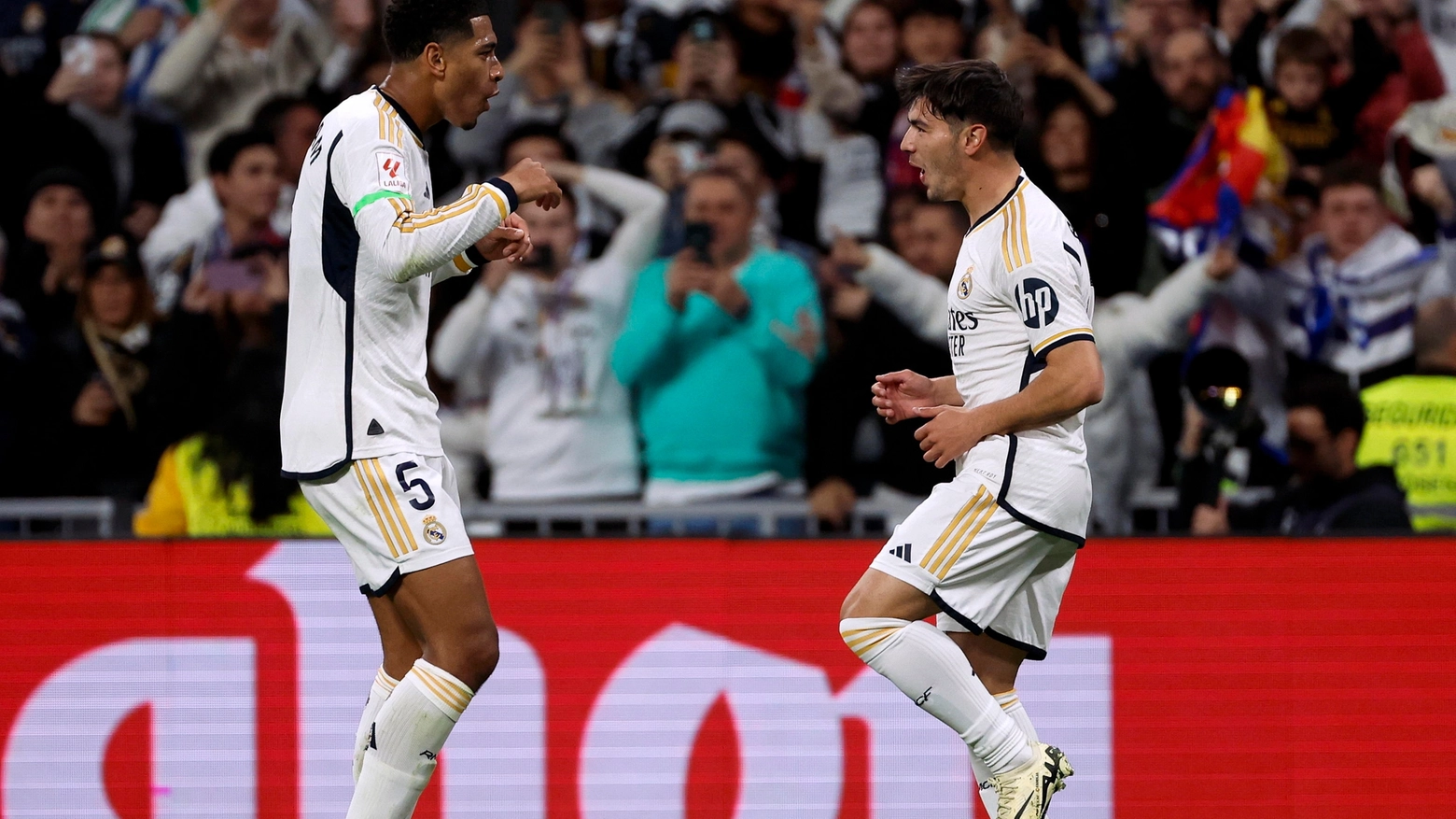 Brahim Diaz esulta dopo il gol del momentaneo 1-0 del Real Madrid