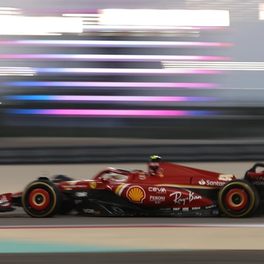 Test F1 Bahrain 2024, Day-2: Sainz davanti a tutti. Leclerc: “Ferrari migliorata, ma la Red Bull è avanti”