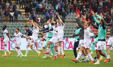 Cremonese-Bologna 1-5, i rossoblù passeggiano allo Zini