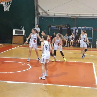 Basket, in serie C sconfitta da pronostico per la Pallacanestro Femminile Pisa a Viareggio