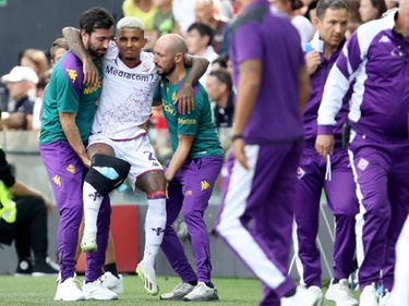 Fiorentina, brutta tegola per Italiano: lesione al crociato anteriore per Dodo