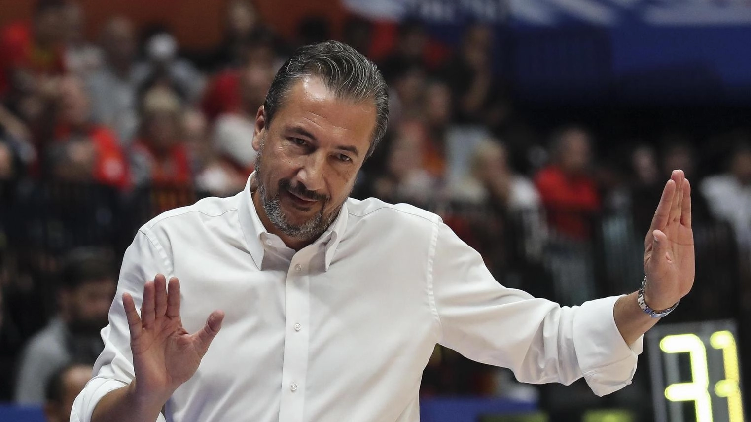 Basket serie A Il presidente Zanetti presenta il nuovo allenatore che prende ufficialmente il posto di Scariolo, esonerato venerdì