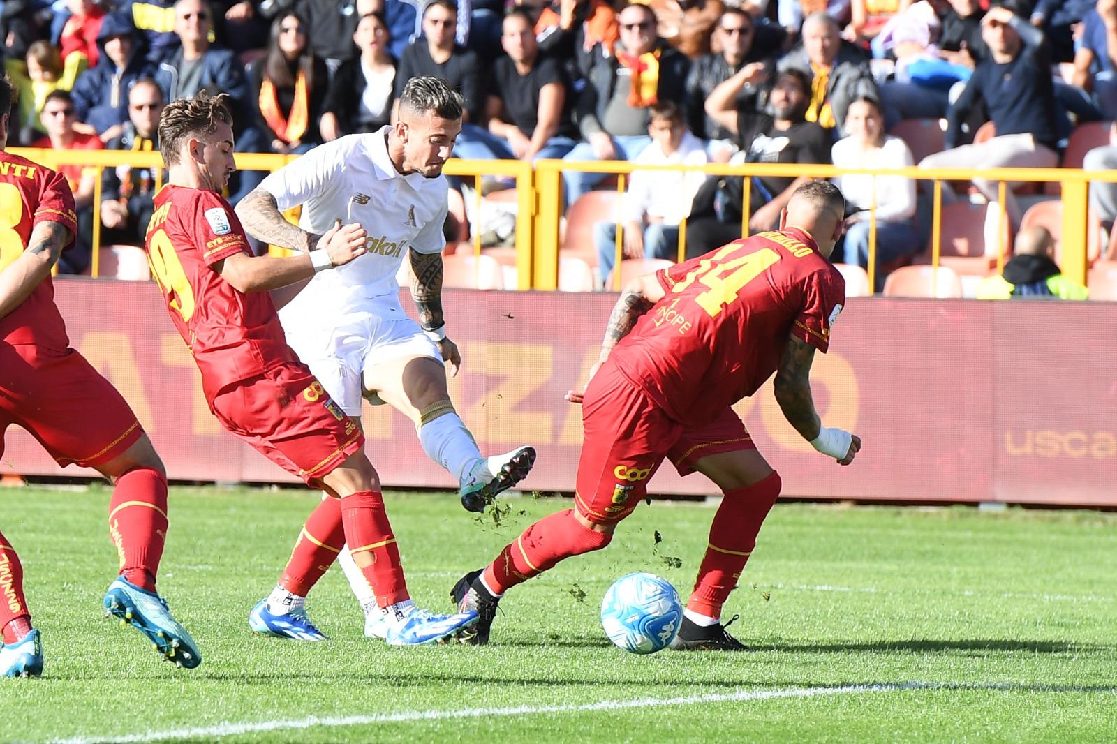 Calcio, Capolavoro Modena: Vince A Catanzaro Dopo 54 Anni Con Un Gol Al ...