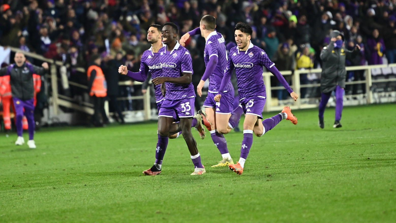 La festa dei giocatori della Fiorentina