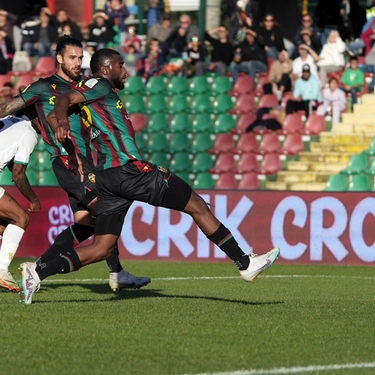 Serie B: il Parma continua a correre, ma il Venezia resiste. Torna al successo la Samp
