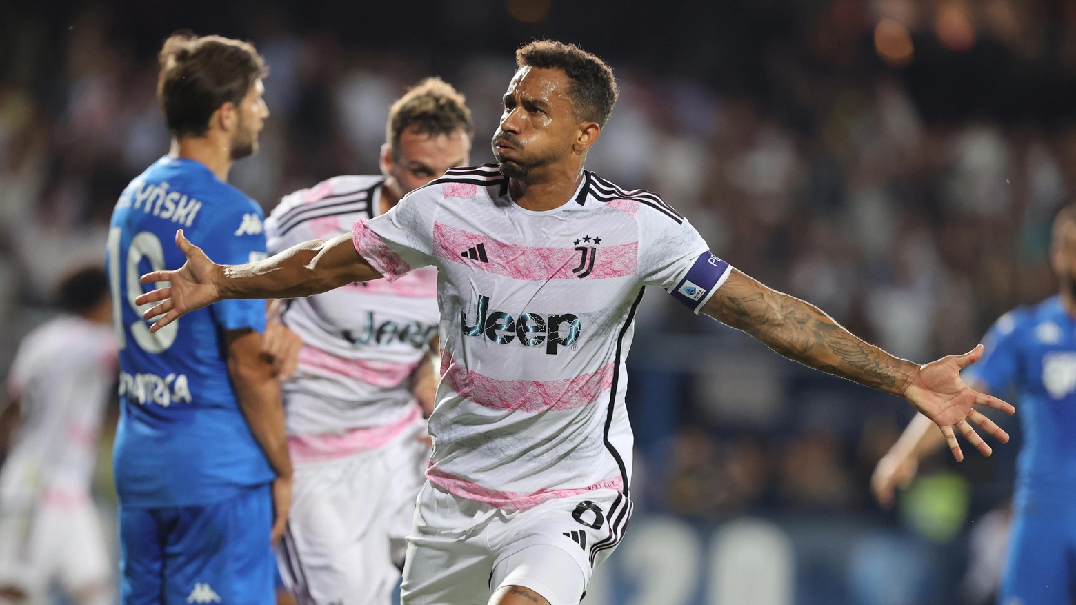 Empoli-Juventus, Danilo segna l'1-0 (Ansa)