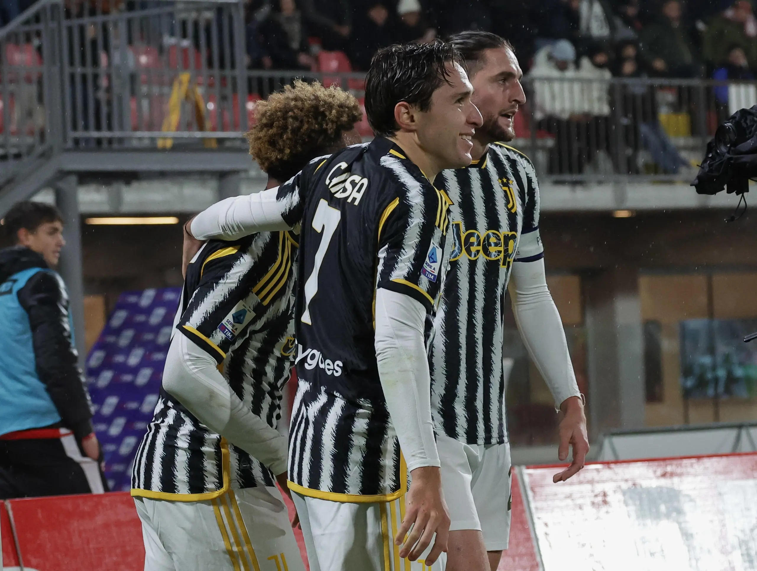 Monza-Juventus 1-2, Gatti Segna Il Gol Decisivo Al 94' - Quotidiano ...