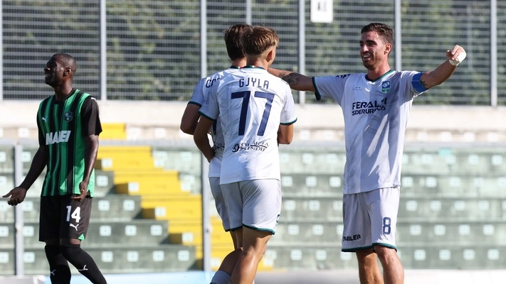 La squadra di mister Vecchi continua a lavorare in vista del match di sabato 16 settembre con i canarini e riceve indicazioni positive dall'amichevole giocata in casa dei neroverdi di serie A