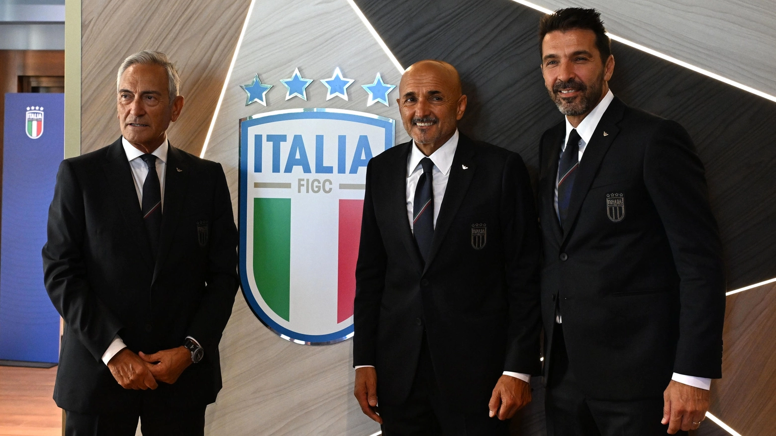 Il presidente Gravina, il ct Spalletti e il capo delegazione Buffon