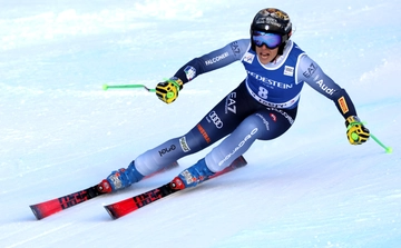 Sci, Brignone trionfa nel Super G in Val d'Isere. Terza Goggia, out Shiffrin