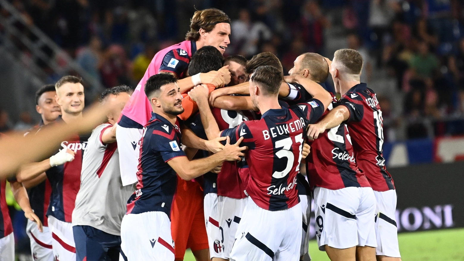 Il Bologna batte il Cagliari 2-1