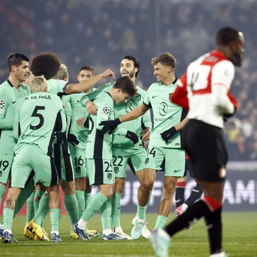 Feyenoord vince 3-1, Atletico agli ottavi con la Lazio