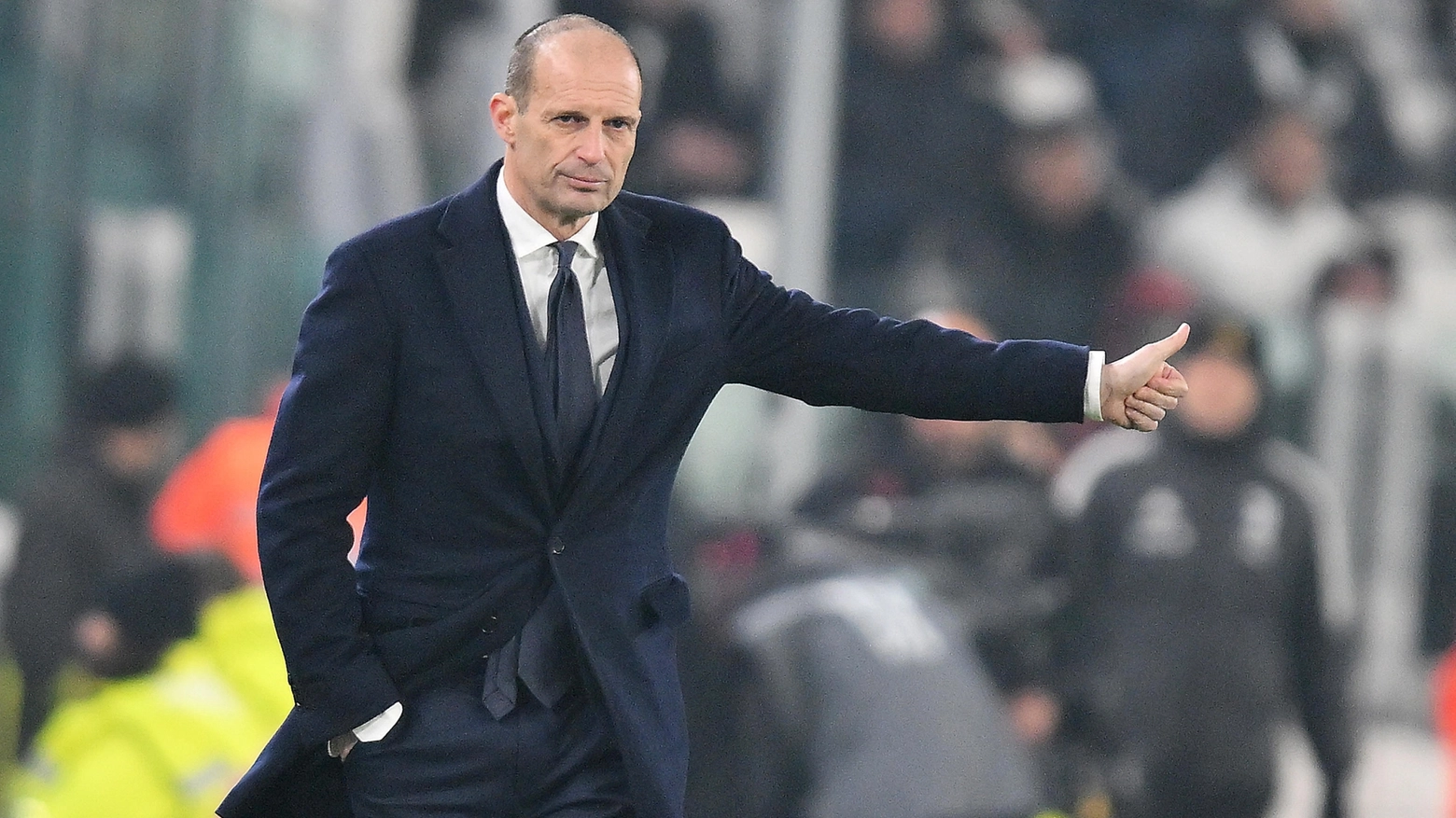 Il tecnico bianconero lancia una frase sibillina sul duello Juve-Inter, i bianconeri sono le guardie all’inseguimento dei ladri…
