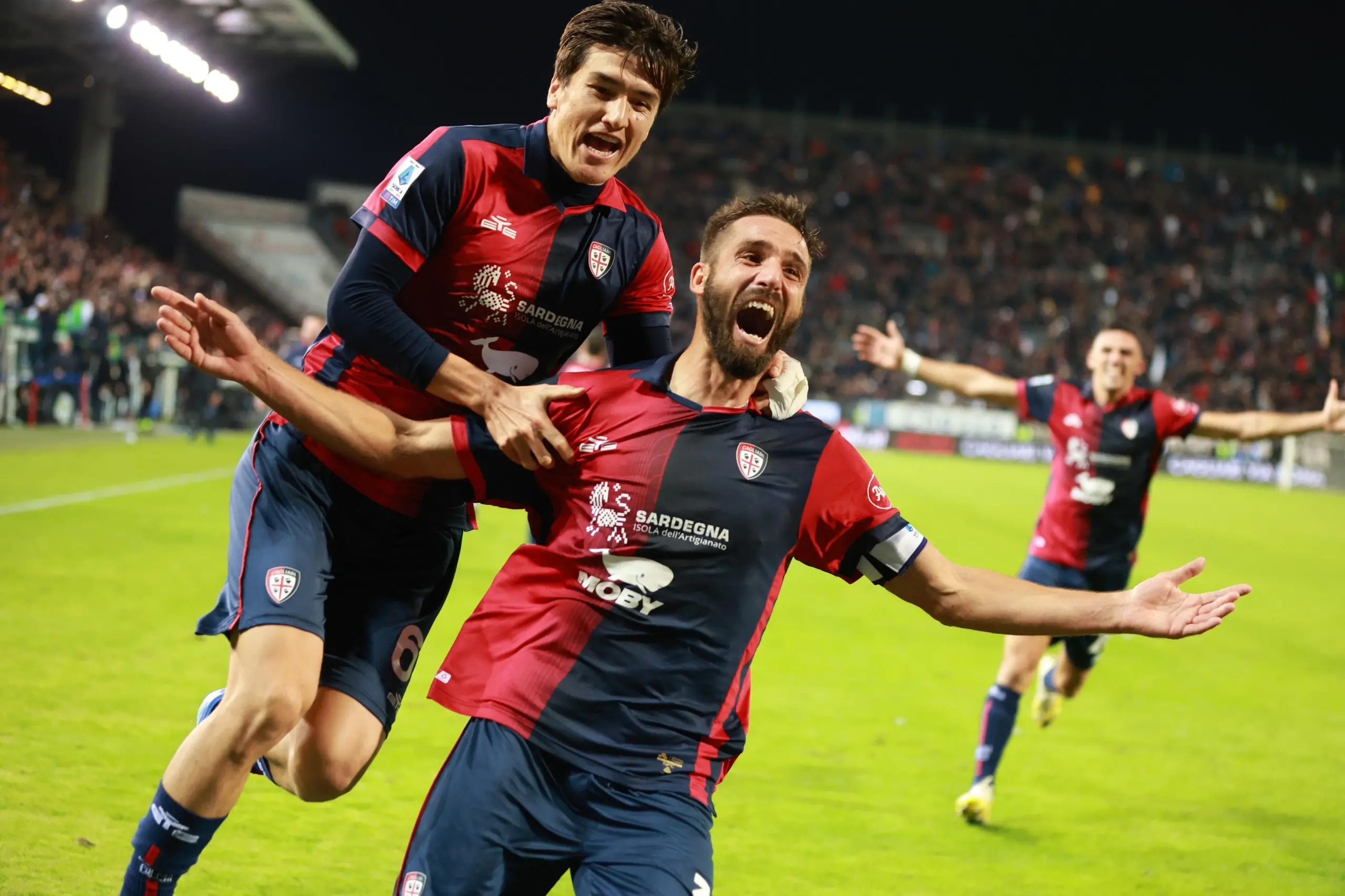 Cagliari-Sassuolo 2-1: Lapadula La Magia Di Pavoletti Regalano I Tre ...