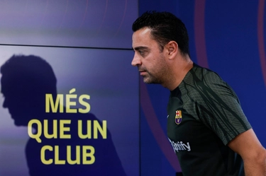 Caccia alla talpa nel Barcellona: Xavi indaga sul suo staff prima della sfida contro il Napoli