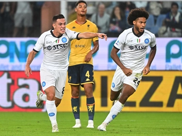 Genoa-Napoli 2-2, Raspadori e Politano firmano la rimonta azzurra