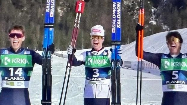 Aksel Artusi, fondista lombardo, ha conquistato l'argento nella mass start dei Mondiali giovanili di sci di fondo in Slovenia.