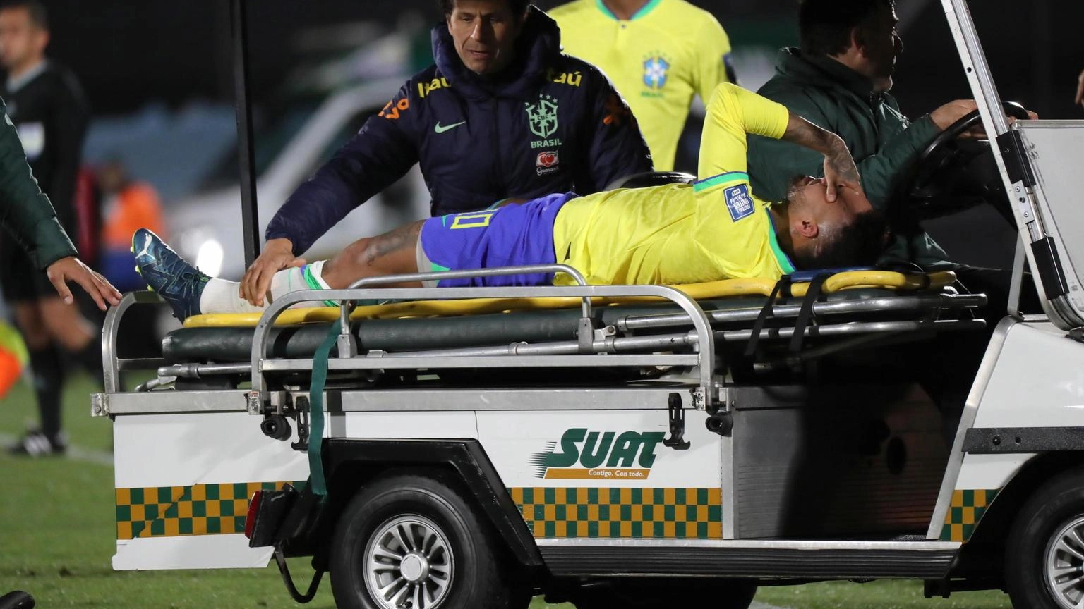Calcio: Neymar operato "con successo" in Brasile
