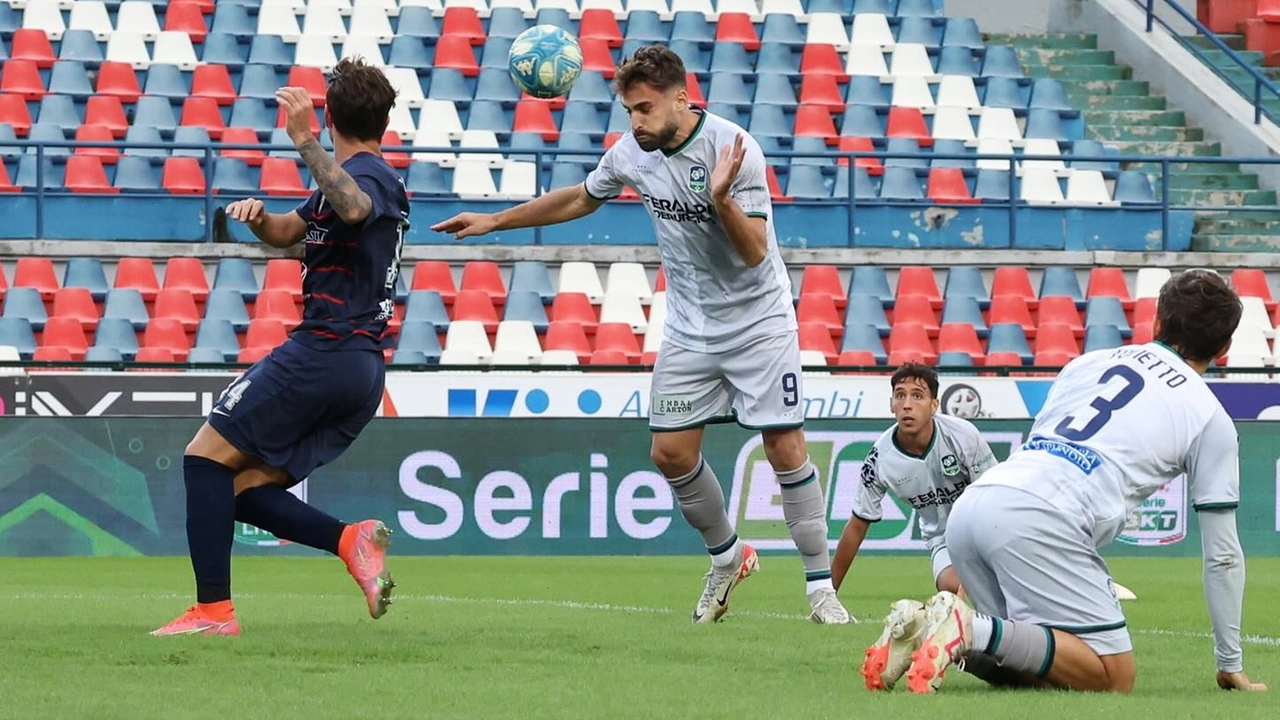 La squadra, danalino di coda della serie B, in Umbria deve conquistare il risultato necessario per dimostrare di potercela fare