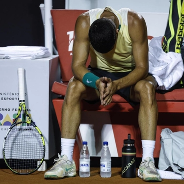 Tennis: Alcaraz si ritira a Rio, Sinner 'vede' il numero 2