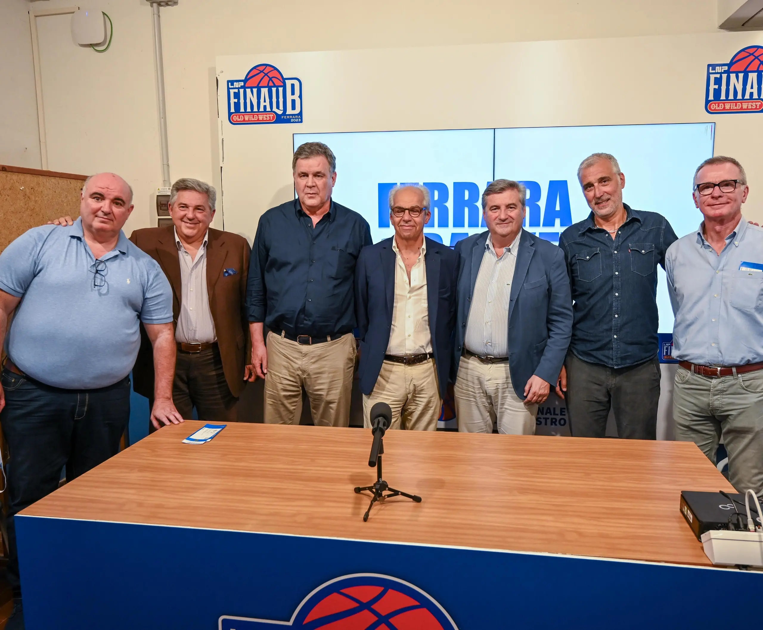 Coppia Polsini Scuola Basket Ferrara