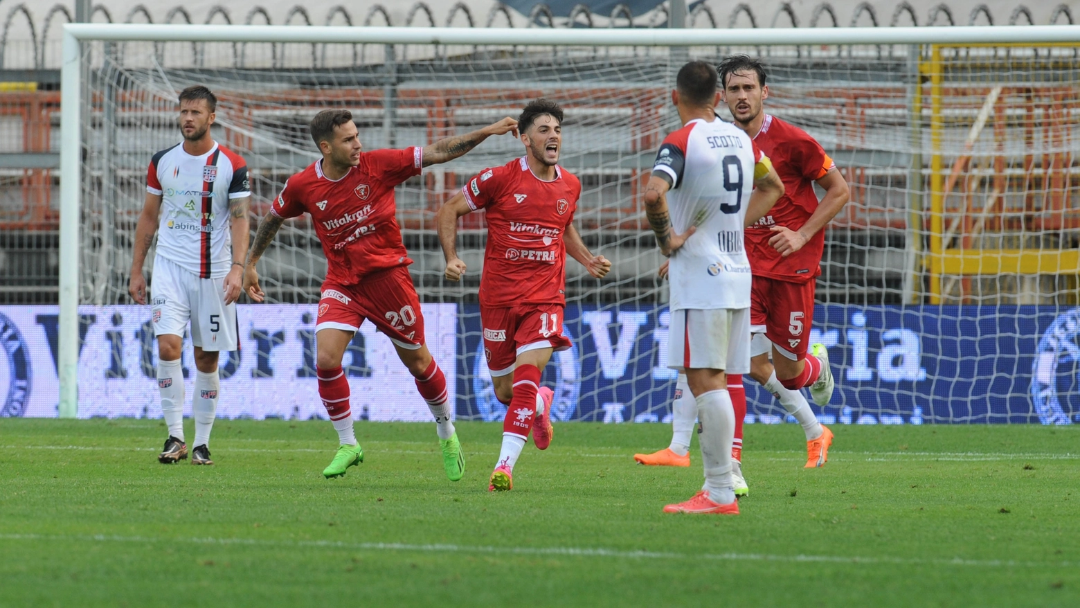 Perugia-Torres, esultanza dopo il gol di Seghetti (foto Crocchioni)