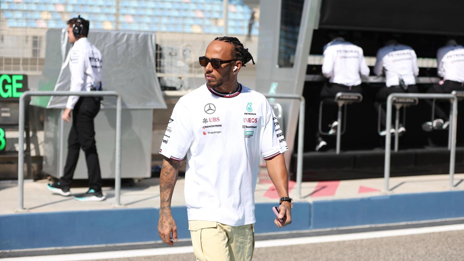 F1: secondo giorno test in Bahrain, in pista Hamilton e Leclerc