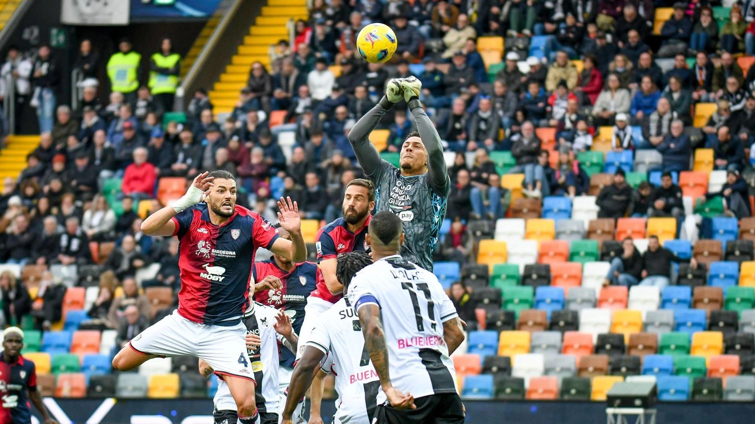 Udinese-Cagliari pari, un punto per la salvezza