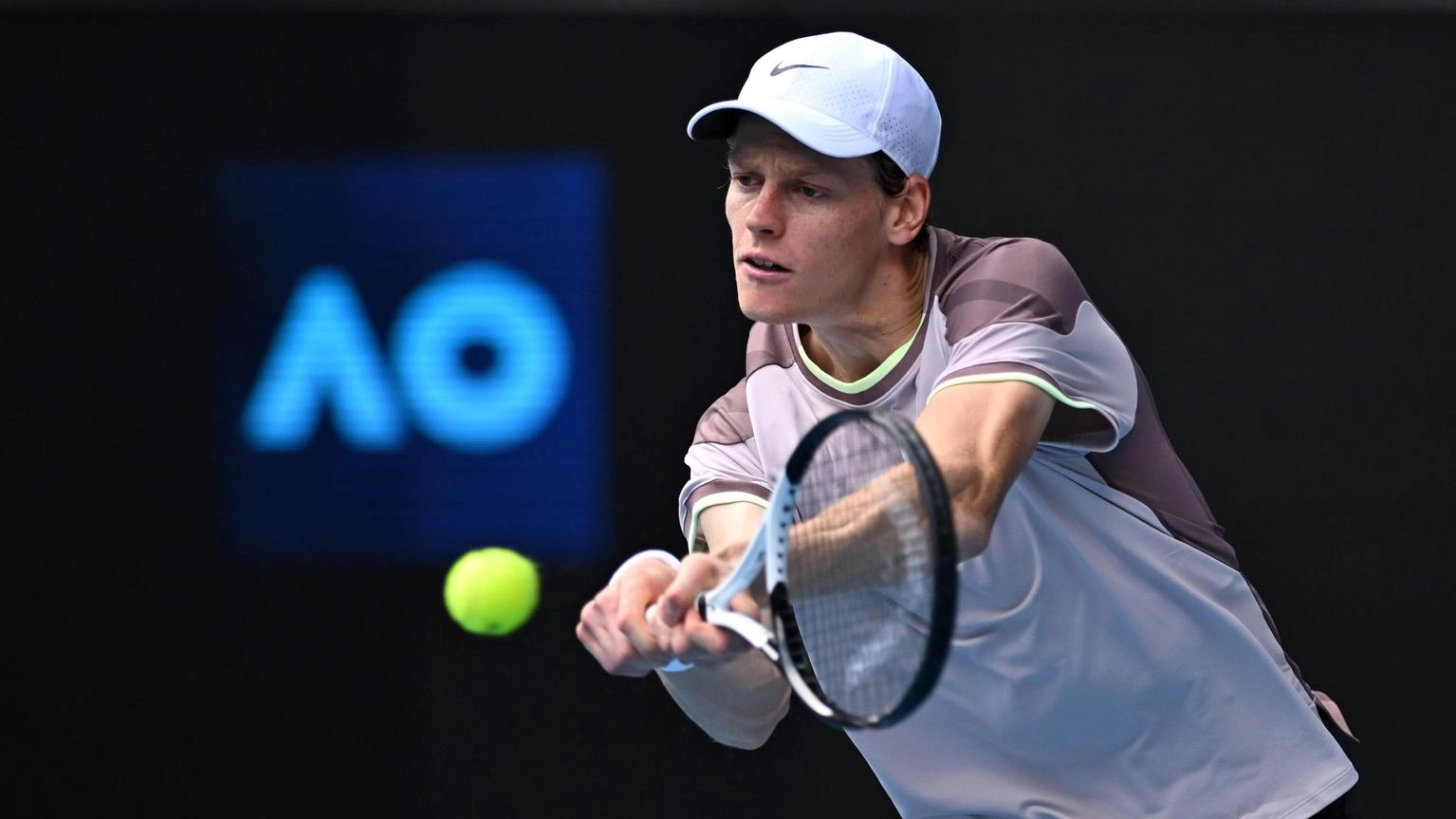 Australian Open: Sinner 'gara dura, ora i quarti con il sorriso'