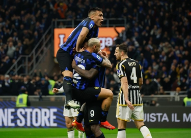 L’Inter va in fuga scudetto: decide l’autogol di Gatti, 1-0 alla Juve