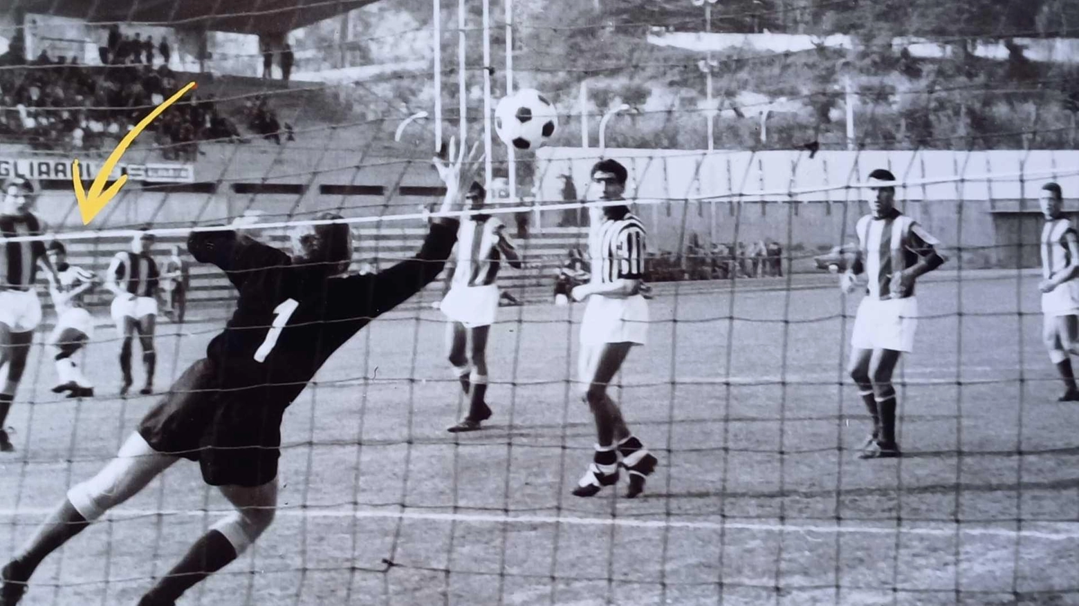 Gol realizzati da Massimo Barbuti nel 1986 e da Silvio Camaioni nel 1966 ricordano la storia dell'Ascoli Calcio: una foto di quel tiro strepitoso sarà installata in via delle Zeppelle.