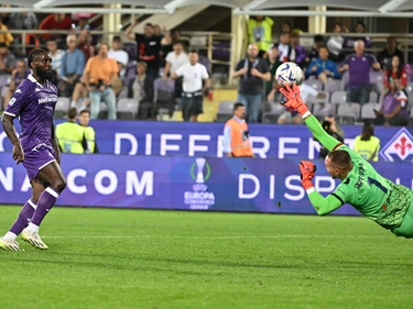 Fiorentina-Cagliari 3-0, i viola vincono il monday night contro i sardi
