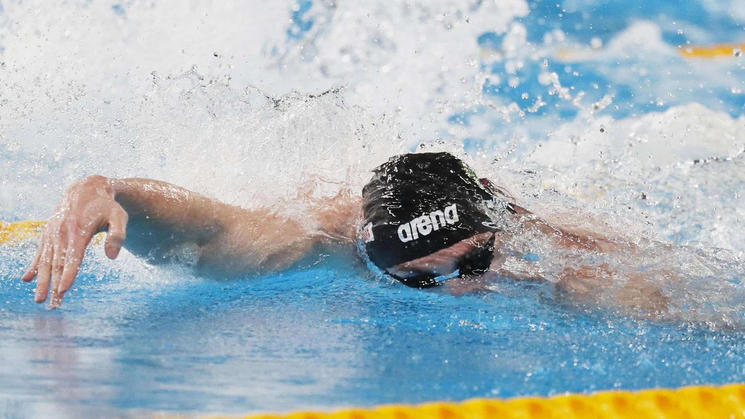 Mondiali nuoto: le 4X100 miste in finale e pass olimpico