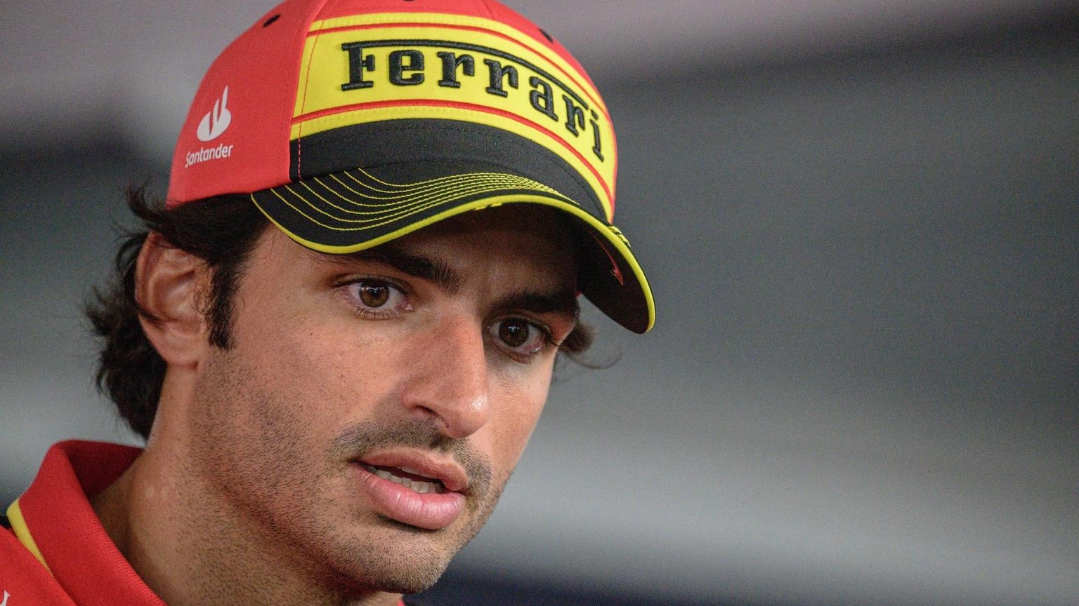 Sainz in pole con Ferrari a Monza, Verstappen secondo" (90 characters)"