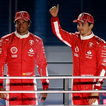 F1, Elkann conferma Leclerc e Sainz: "Resteranno in Ferrari"