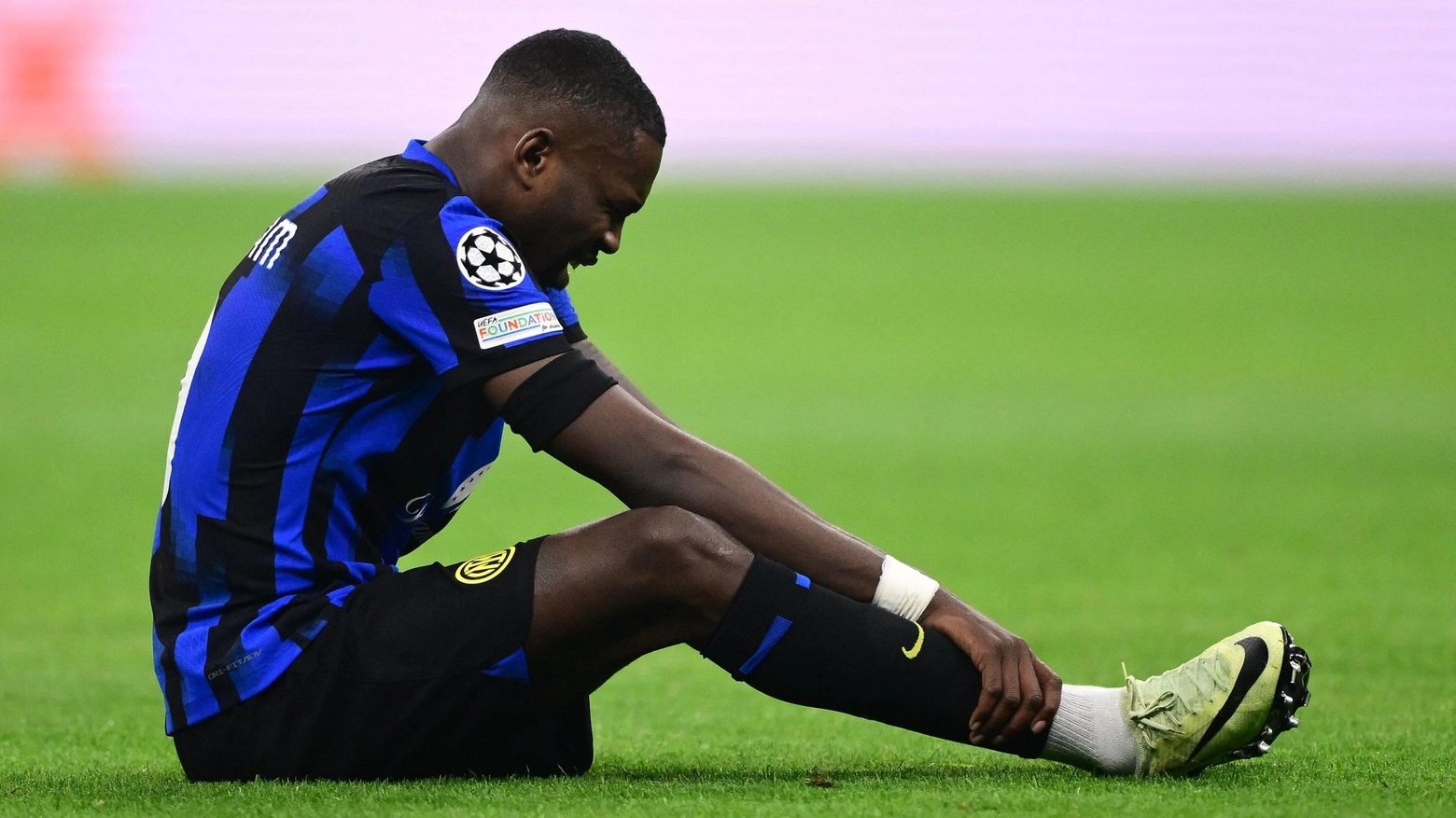 Nulla di grave per l’attaccante dell’Inter che dovrà comunque riposare per tornare completamente in forma. Atteso il turnover al Via del Mare