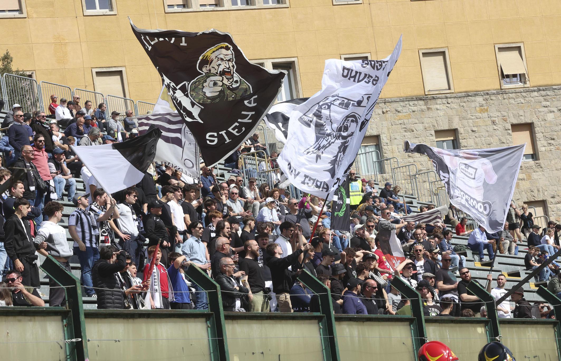 il siena che verr224 fa gi224 preccupare un addio doloroso e incomprensibile