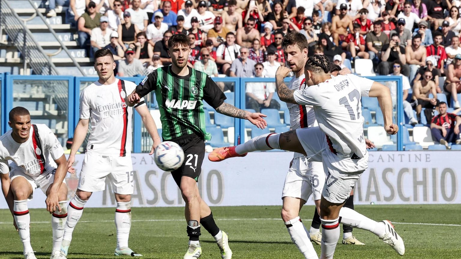 Il Milan acciuffa il pareggio in extremis per 3-3 a Sassuolo