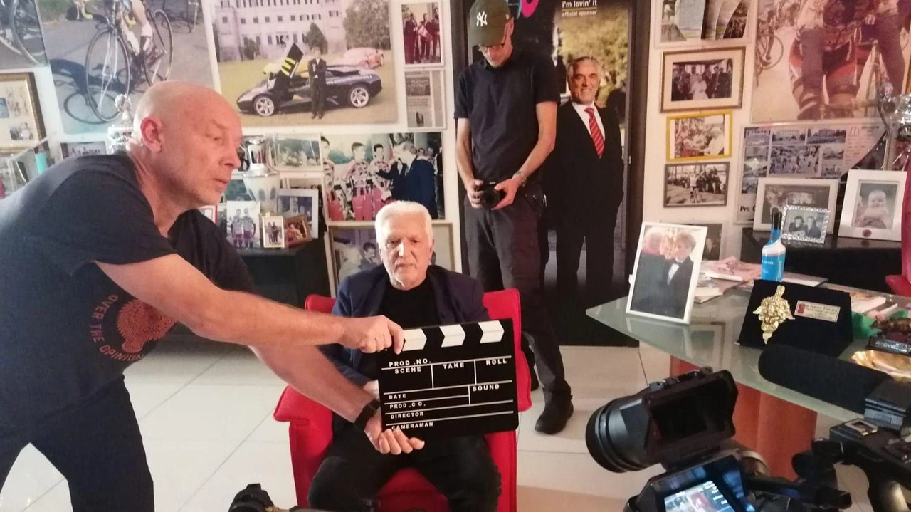 Un momento delle riprese del docu-film di ARD al Museo Fanini, con patron Ivano