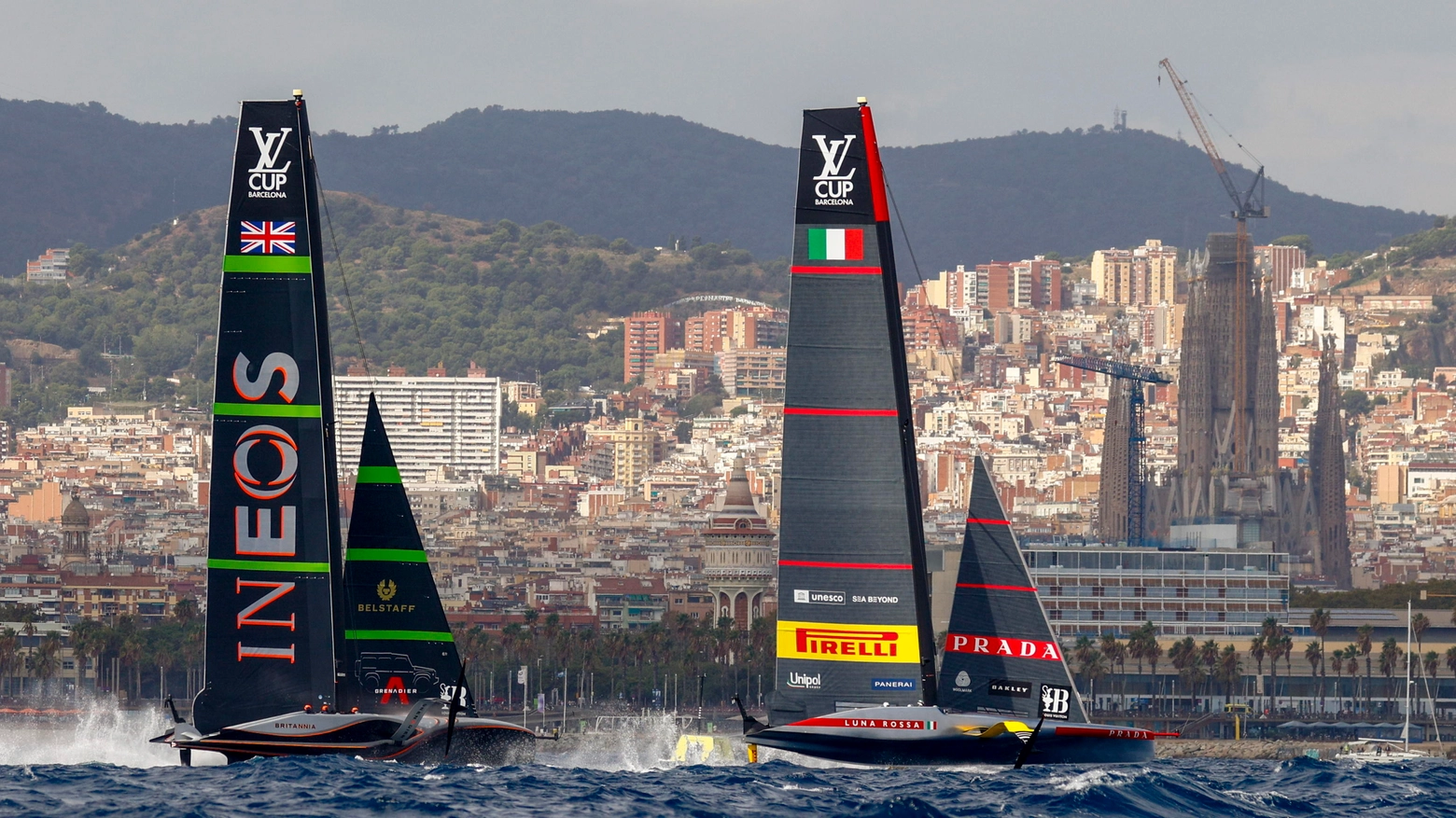 Ineos Britannia e Luna Rossa hanno regalato grandi emozioni a Barcellona