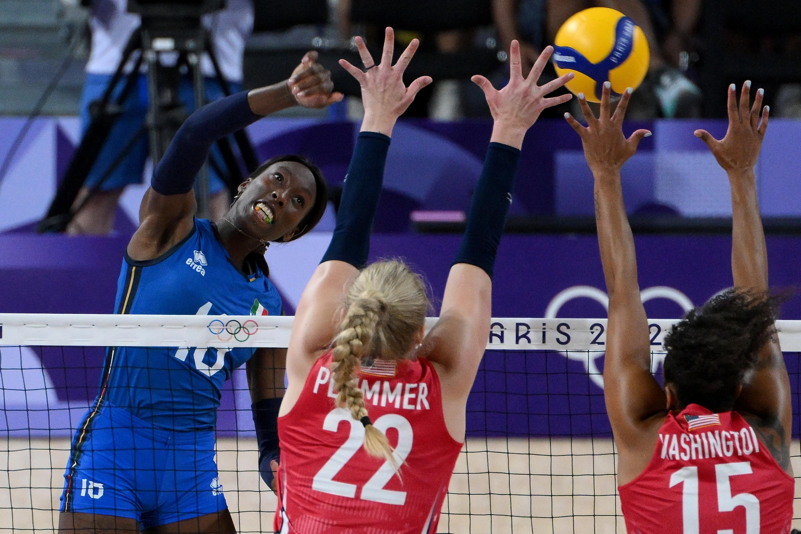 Paola Egonu in azione contro gli Usa